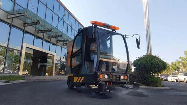电动清扫车的操作具体细节流程是什么